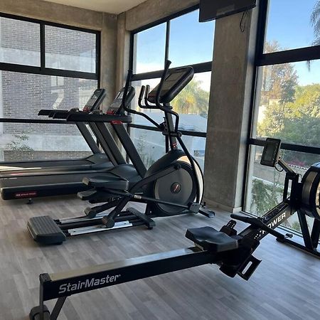 Depa Boho Al Sur Pet Friendly Piscina Gym Sala De Cine Lägenhet Guadalajara Exteriör bild