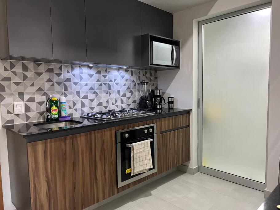 Depa Boho Al Sur Pet Friendly Piscina Gym Sala De Cine Lägenhet Guadalajara Exteriör bild
